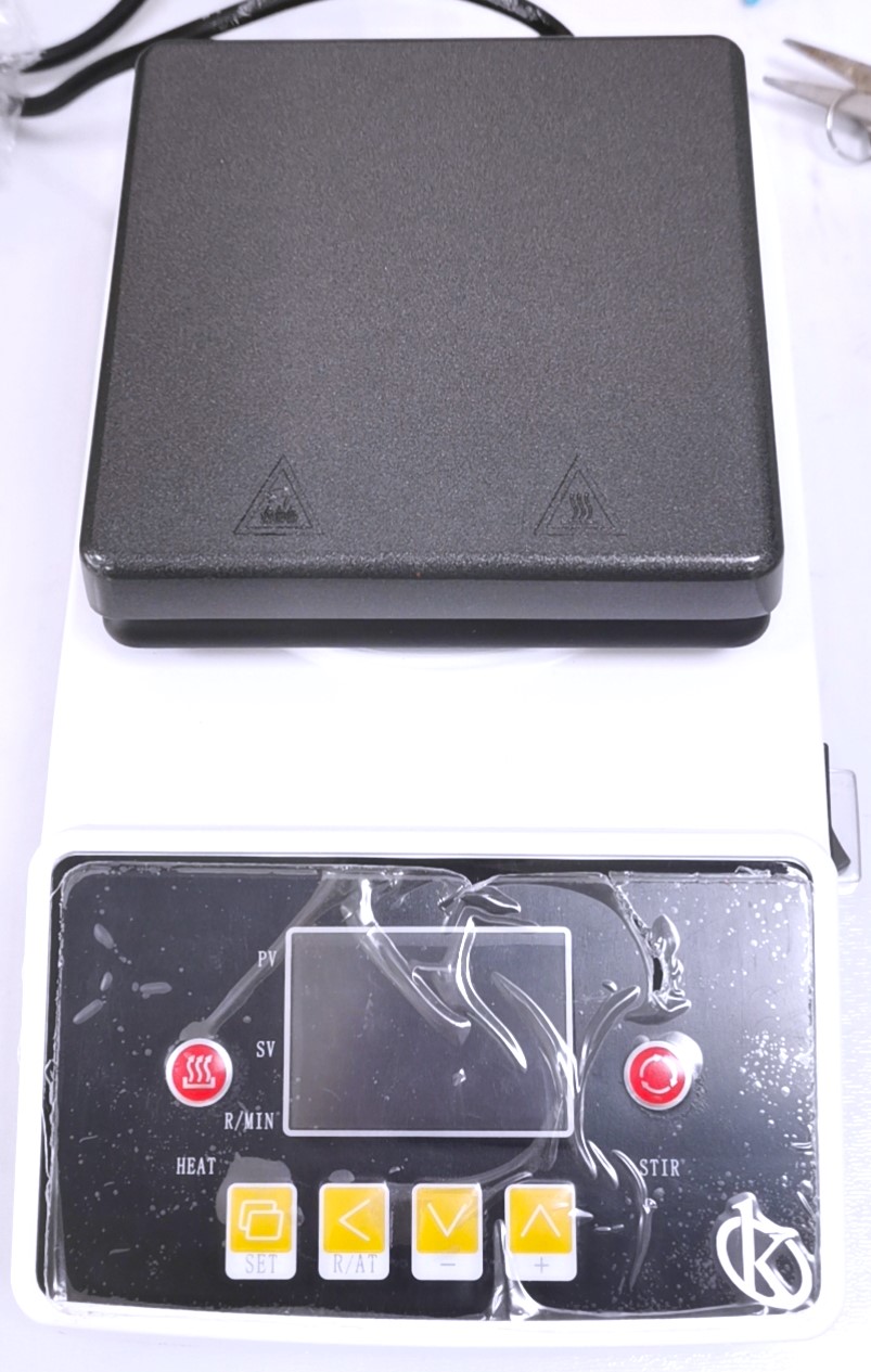 What is the best use for a Heating Plate in the Laboratory?
